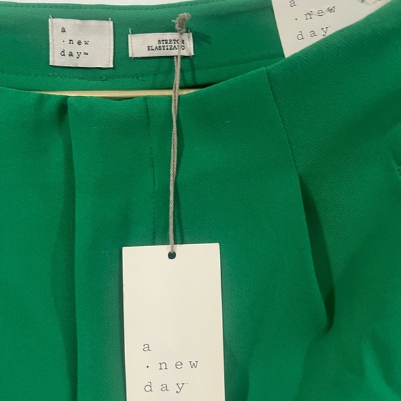 A NEW DAY Women's High-Rise Tailored Shorts  SIZE M NWT - Picture 8 of 13
